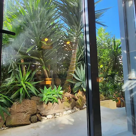 Вилла Secret Spot Luxury Лориньян